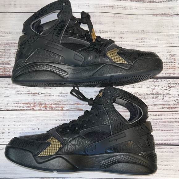 Nike Air Flight Huarache
‘Trash Talk’. Size-10. Excellent Condition. - Picture 3 of 11